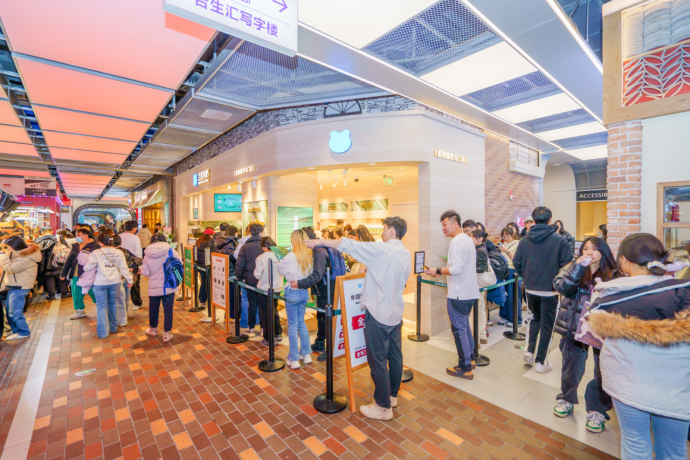 加盟模式与门店扩张，彰显兰熊鲜奶的市场受欢迎度
